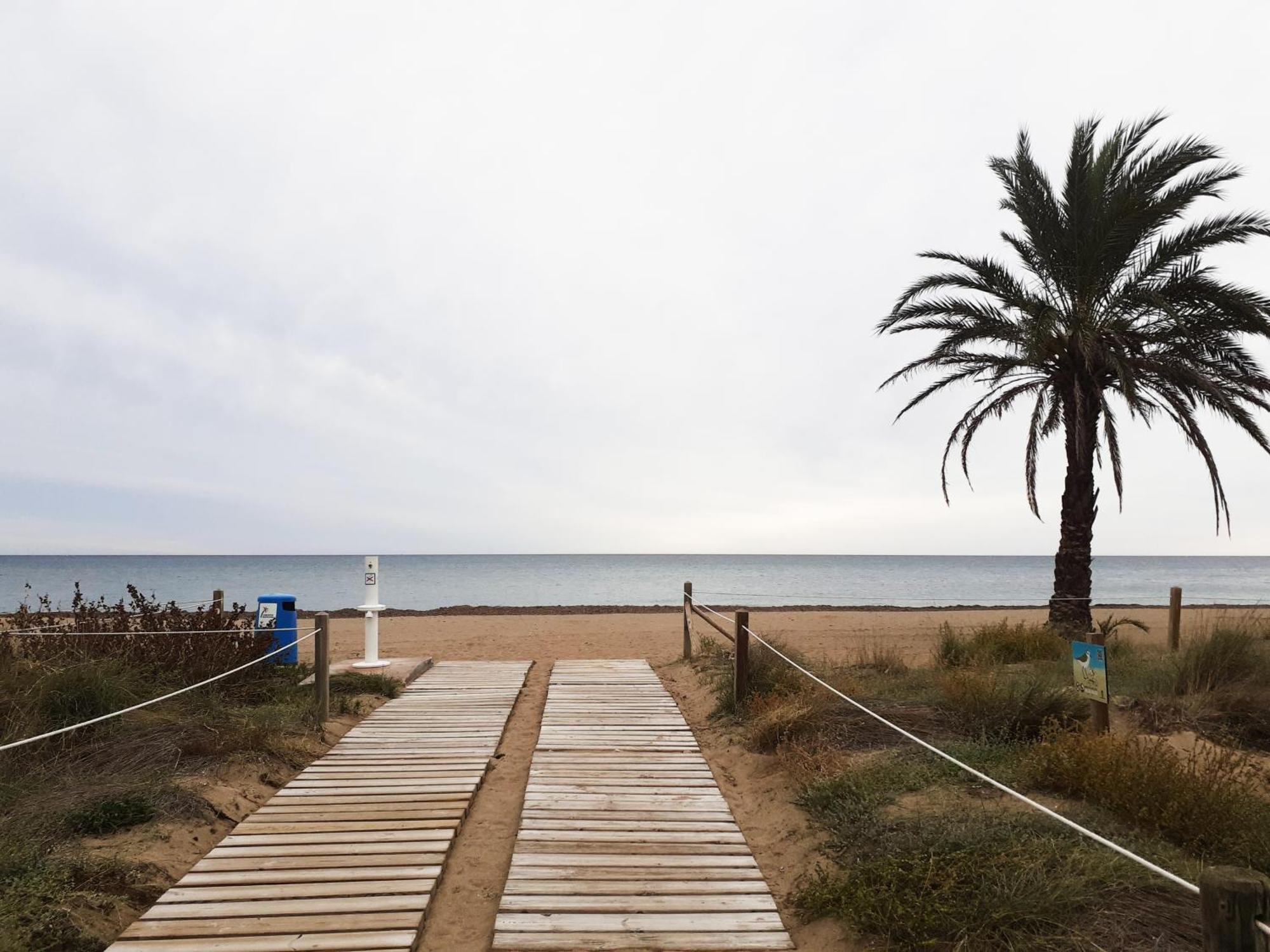 Oasis Apartments Playa Albaranas Denia Exterior foto